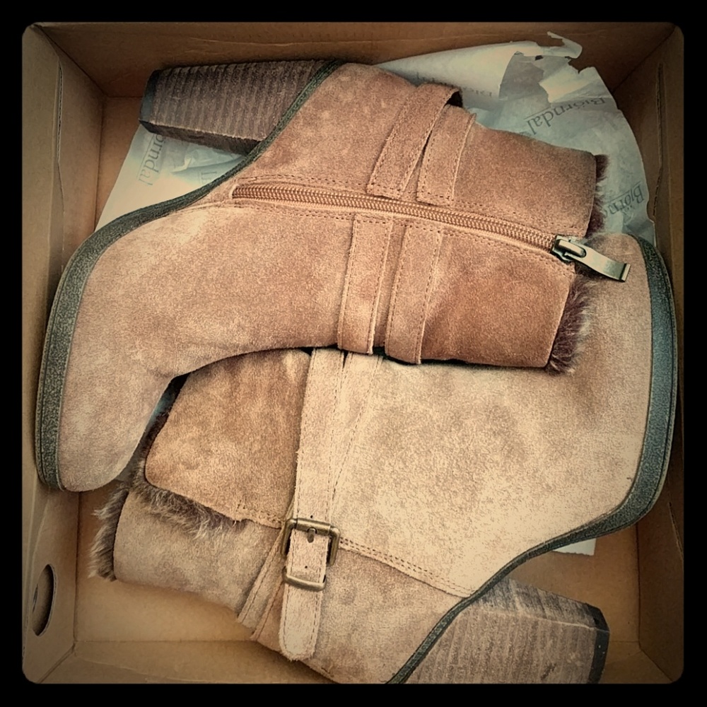 Bjornal block heel boots
